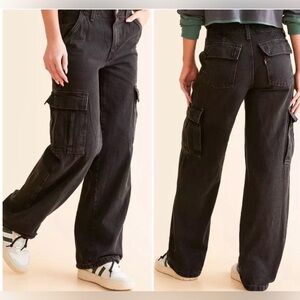 Levi’s 94 Baggy Black chino cargos